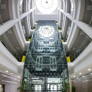 West Shine 4* Bakü