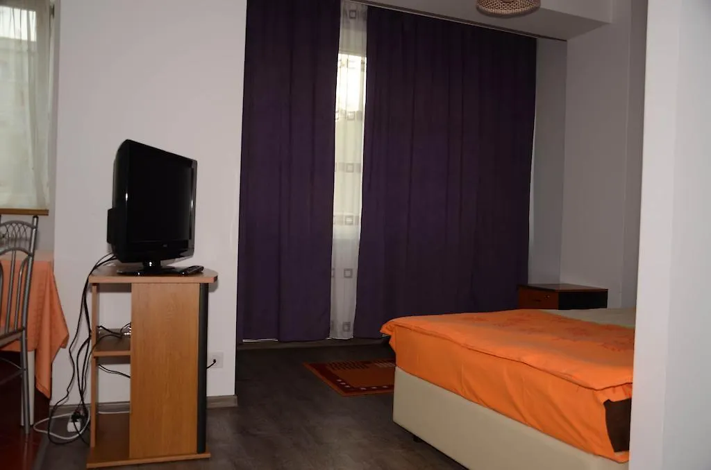 Apart La Cave Bucharest 3*,  Romania